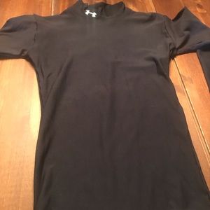 Under Armor boys cold gear size small - 2 shirts